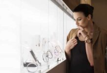 savoir bien accorder vos bijoux à vos vêtements