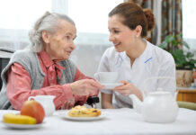 Tout savoir sur l’assistance à domicile pour les particuliers